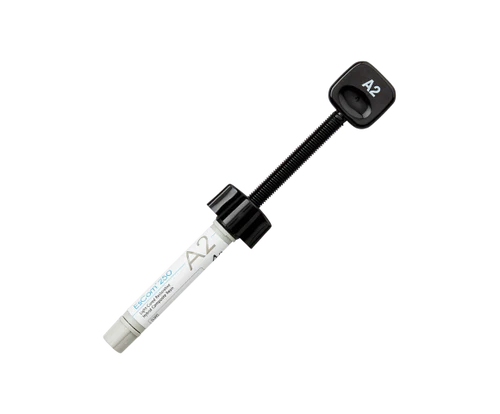 Spident EsCom250 4g – Light-cured restorative hybrid composite resin.